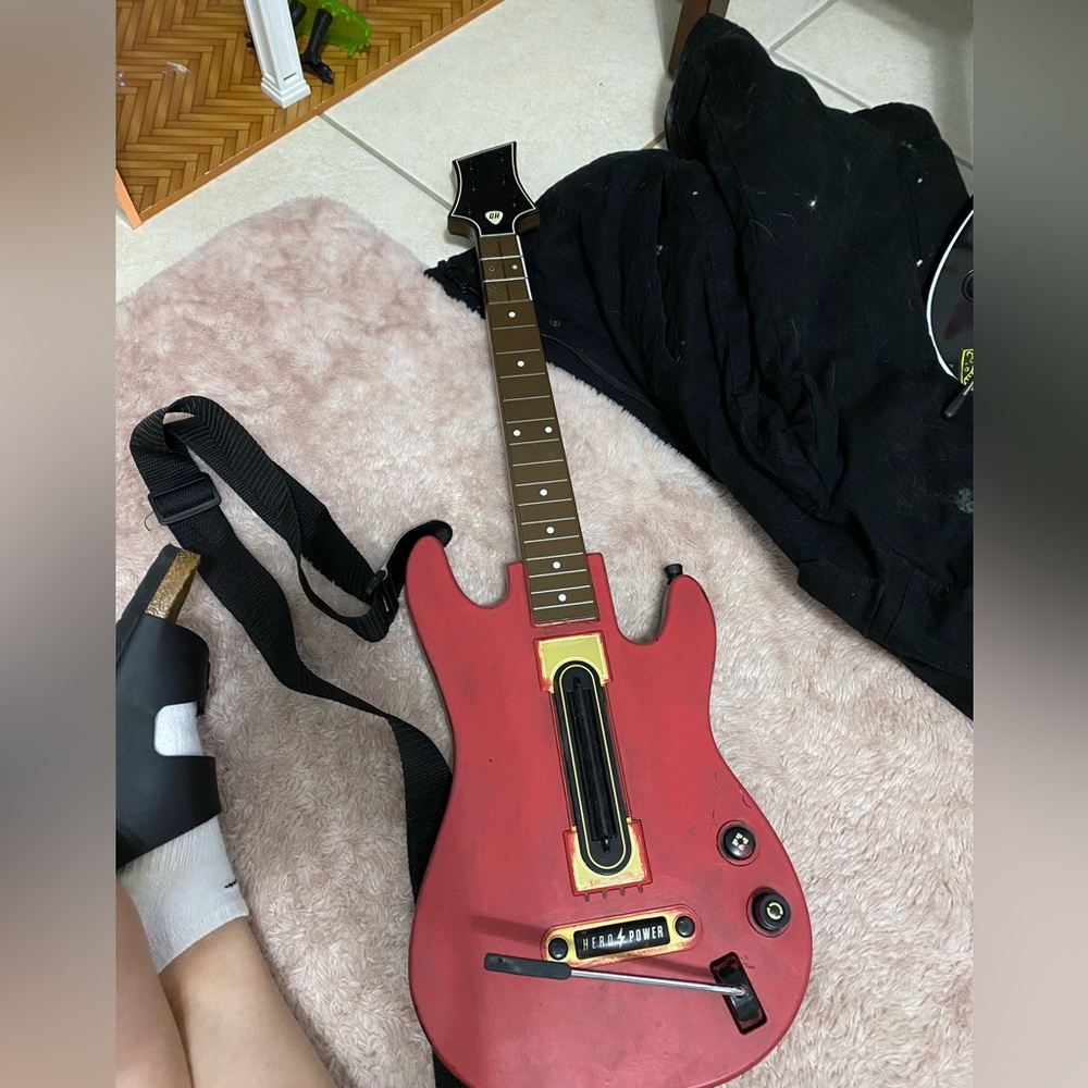 Guitar hero guitar